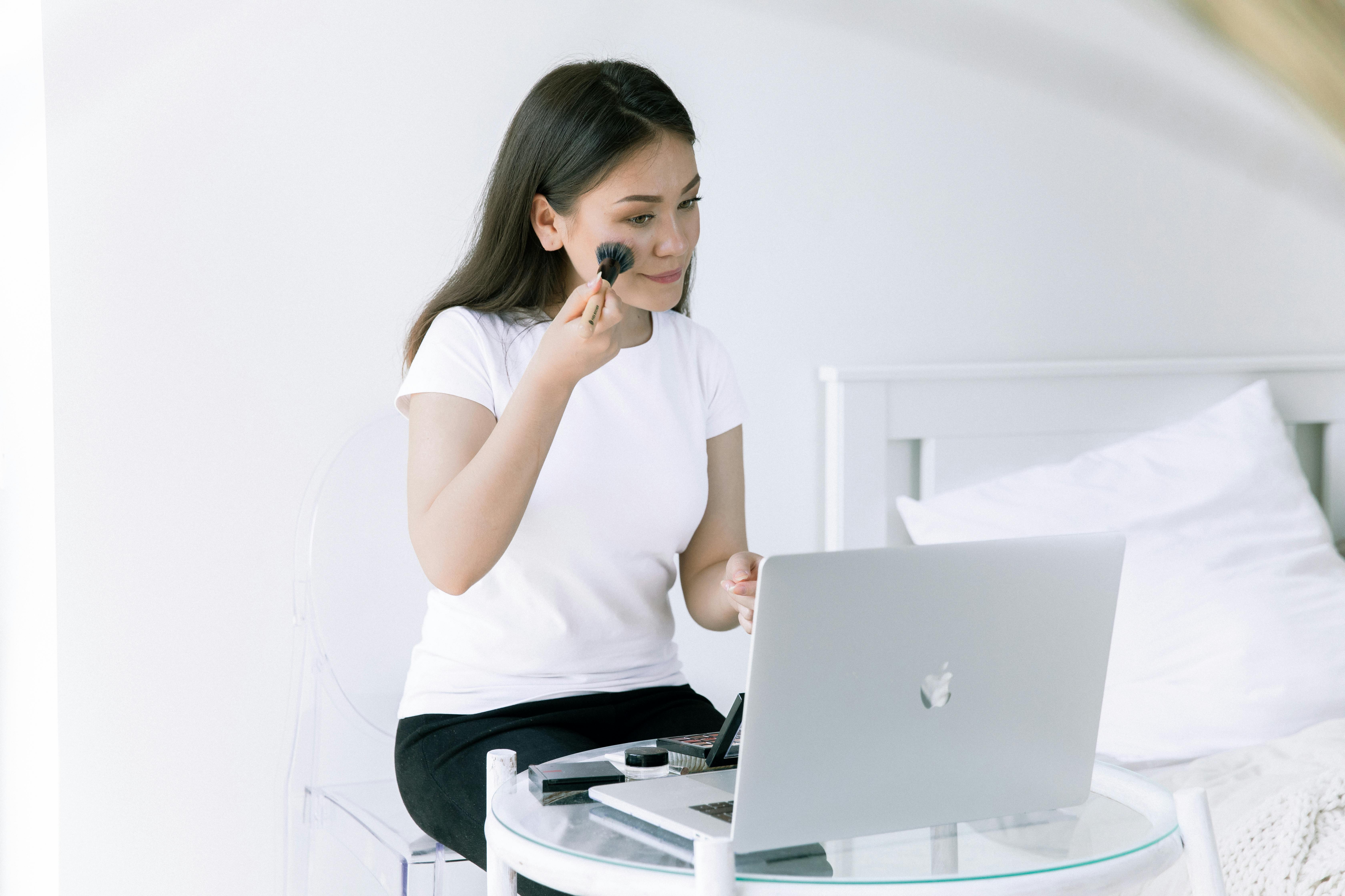 热播榜单推荐海报：午夜来电